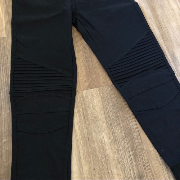 Black • Moto Skinny’s - Picture 4 of 8